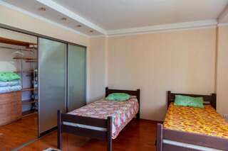 Хостелы Hostel Astana Нур-Султан Кровать в общем номере для мужчин с 4 кроватями-2